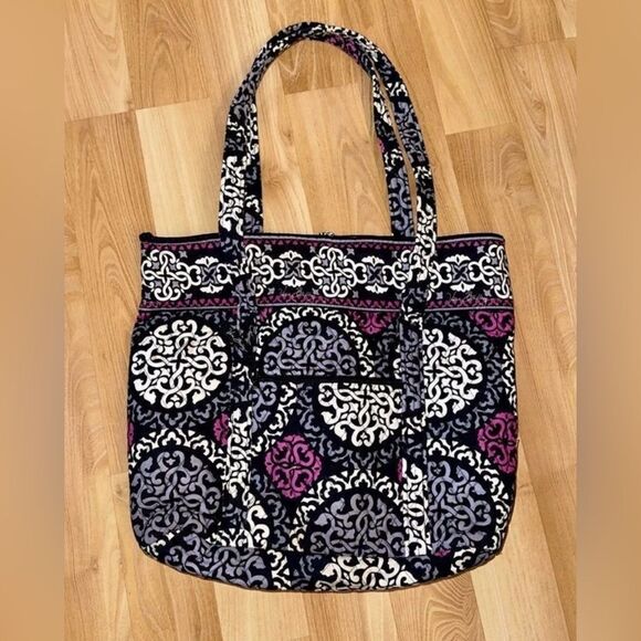 Vera Bradley Handbags - VERA BRADLEY Large Tote Bag VERA BRADLEY Large Tote Bag VERA BRADLEY Large Tote
